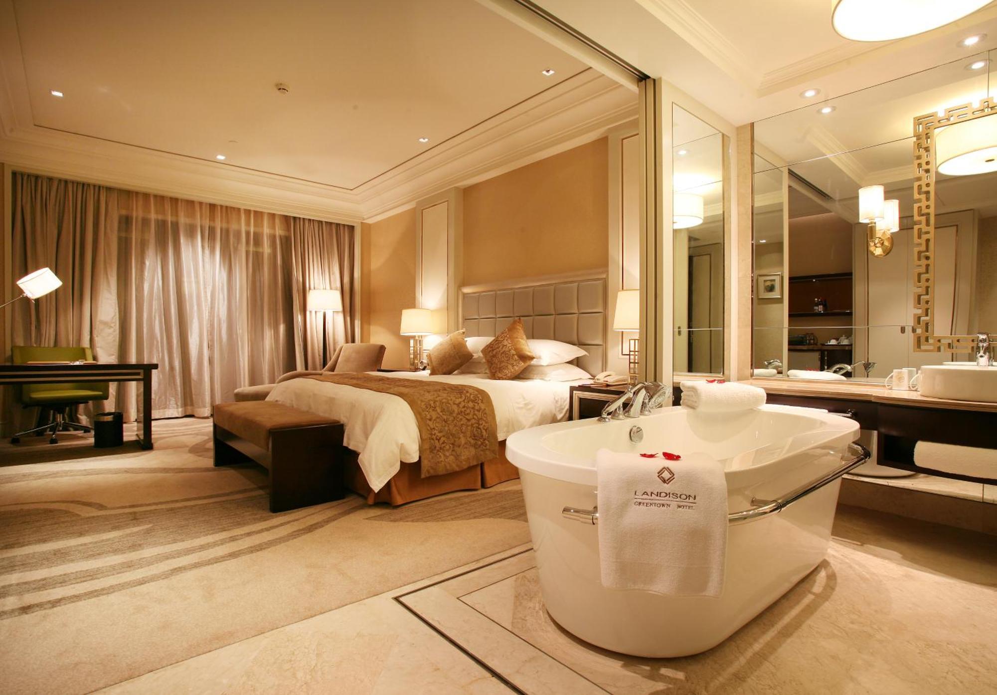Landison Green Town Hotel Xinchang Εξωτερικό φωτογραφία