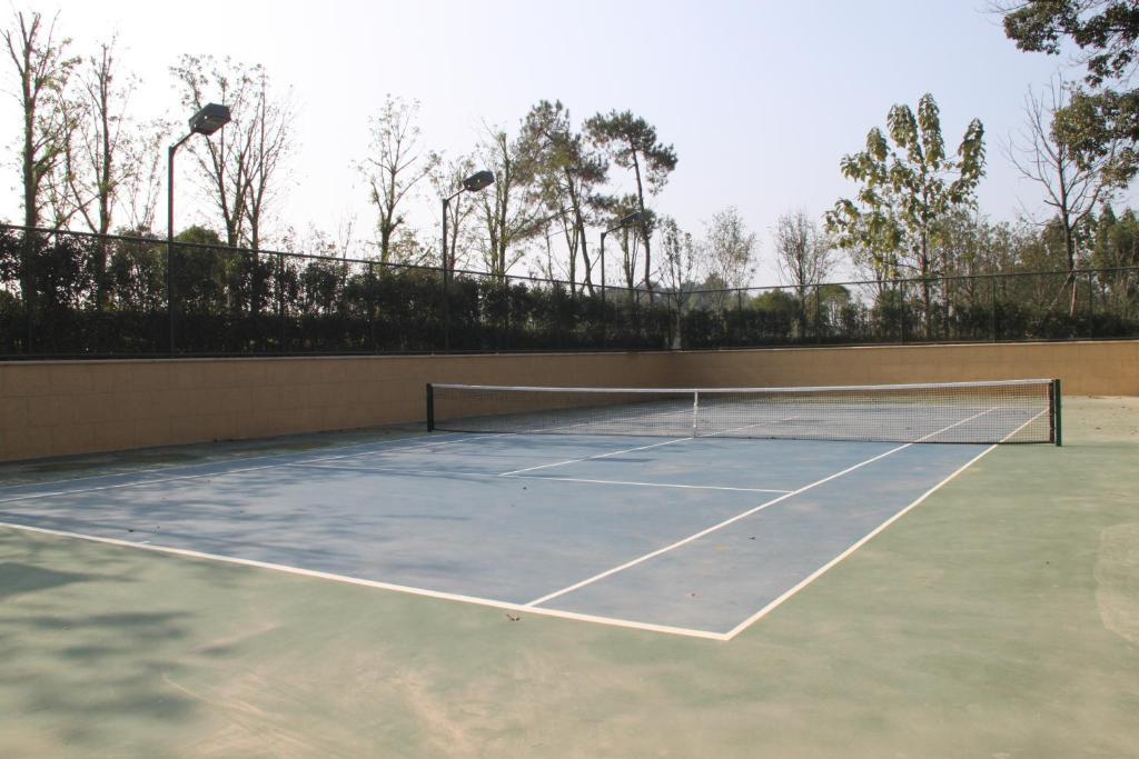 Landison Green Town Hotel Xinchang Εξωτερικό φωτογραφία