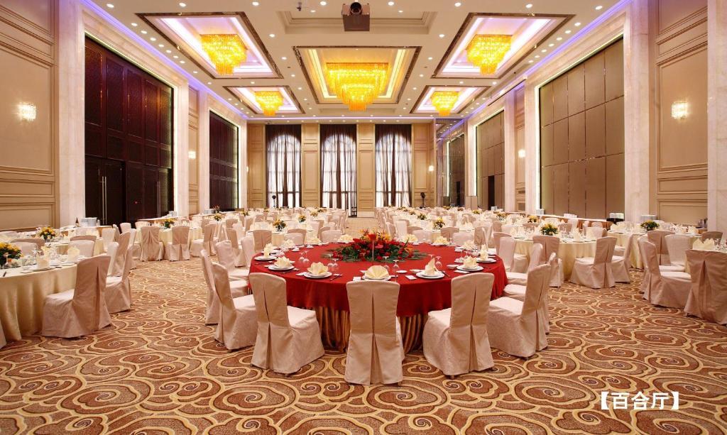 Landison Green Town Hotel Xinchang Εξωτερικό φωτογραφία