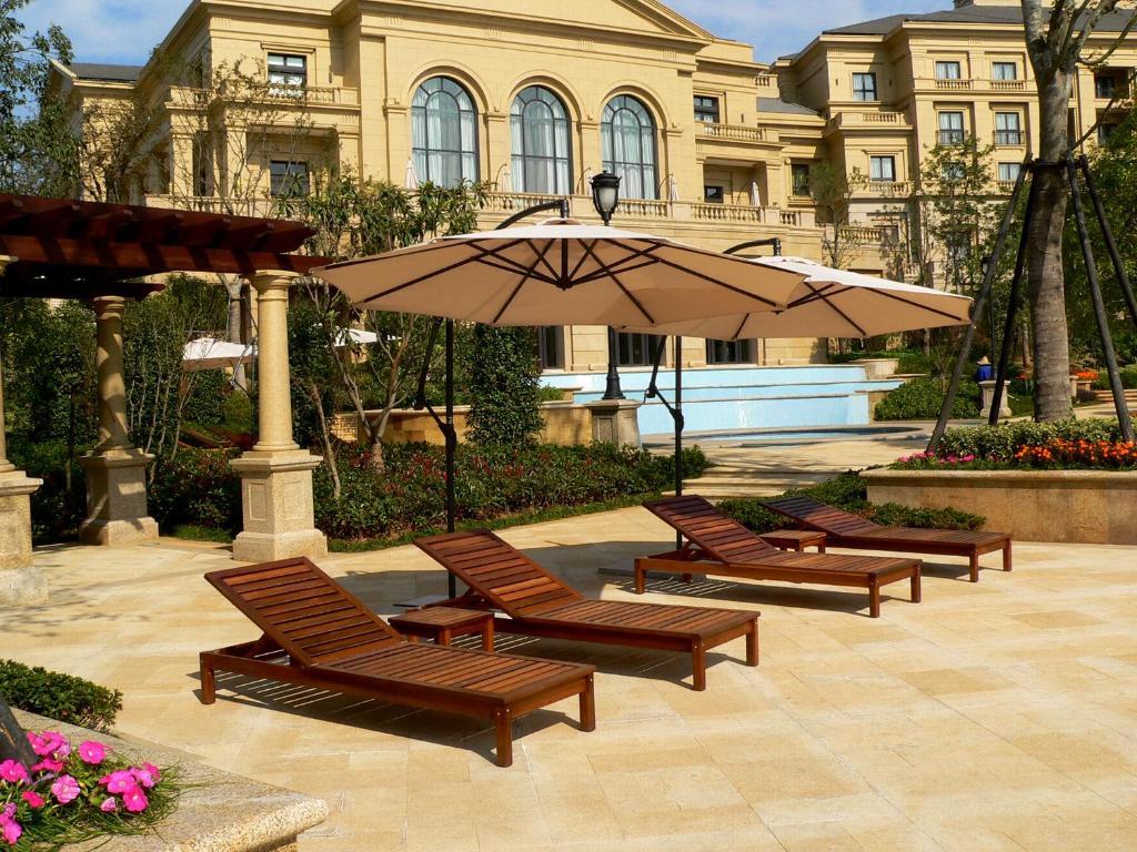 Landison Green Town Hotel Xinchang Εξωτερικό φωτογραφία